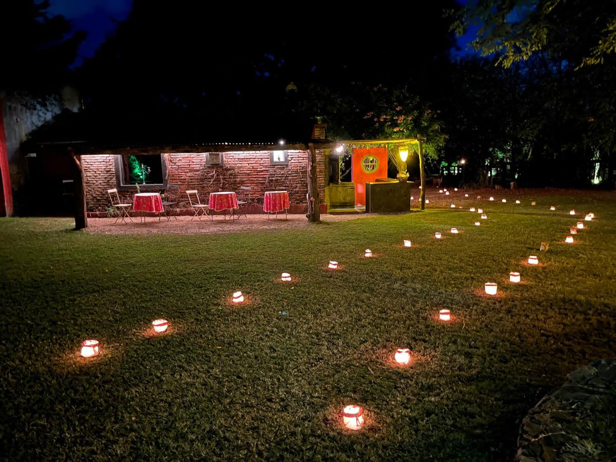 La Vigna lit up at night